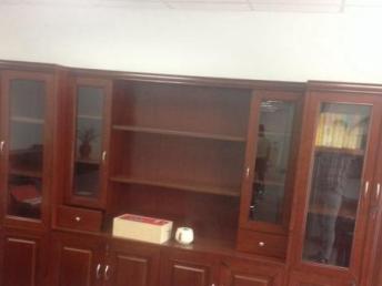 上海办公家具采购指南 从老板桌到文件柜，打造高效办公空间